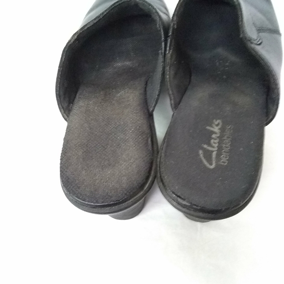 CLARKS Womens Shoes Black Slip-On 3" Heels Mules Clogs Size 8M - Picture 3 of 9